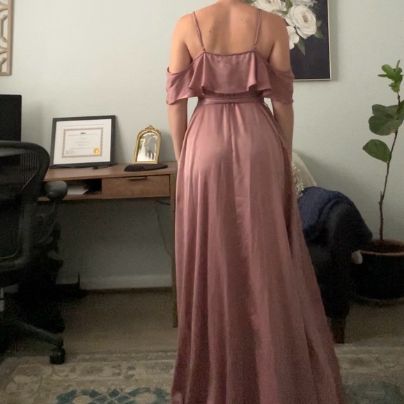 Lulu’s Mauve, long satin align dress - Picture 6 of 16